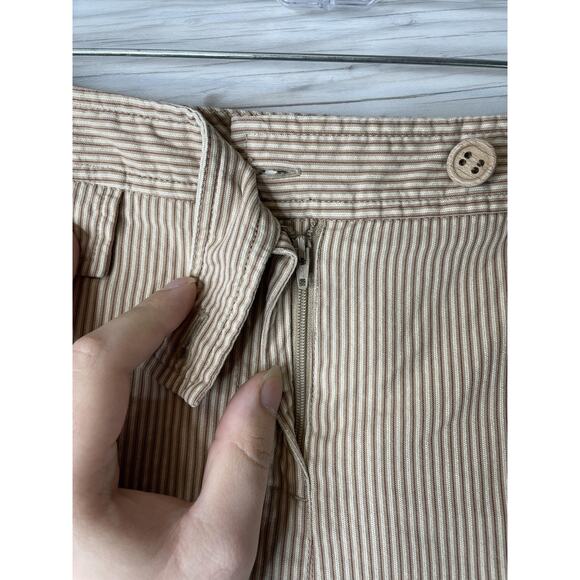 Talbots Capri Pants Womens 10P Petite Beige White Pinstripe Stretch Cotton - Picture 2 of 12